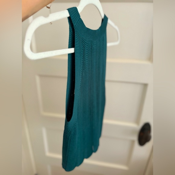 Wilfred Knit tank from Aritzia in “suave green” - worn once - Picture 4 of 5